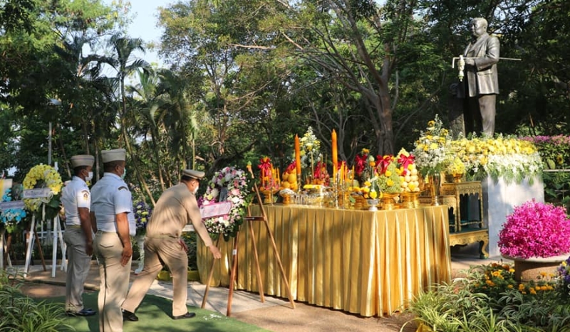 Officials honour Khaw Sim Bi, first Governor of Phuket