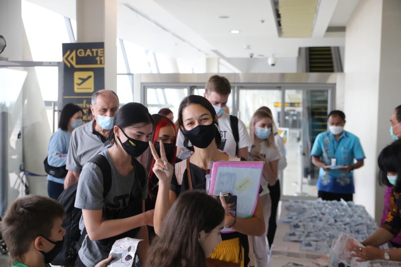 Phuket Poll: Should Phuket receive Russian tourists?