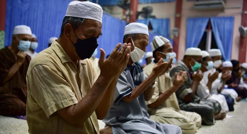 South peace talks at crucial turn