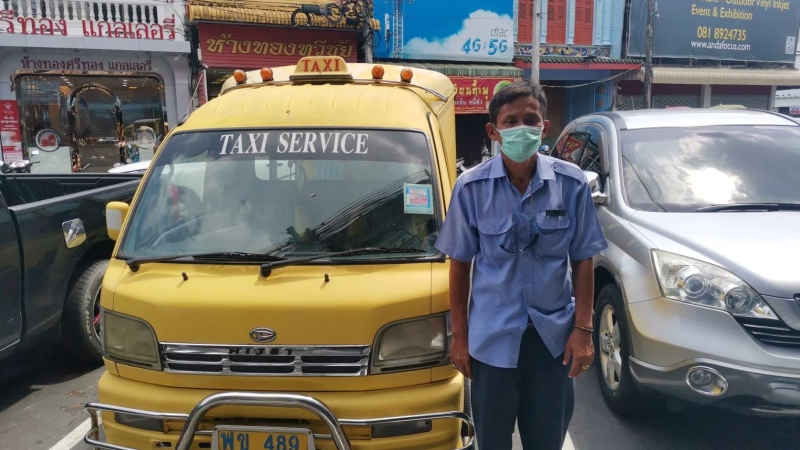 Phuket tuk-tuk driver praised for offering B100 fare