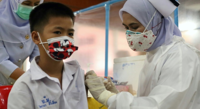 New push to vaccinate school kids this term