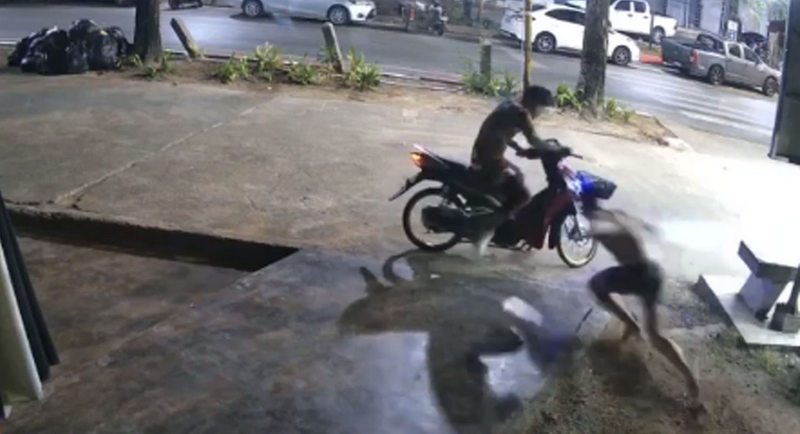 Former boxer caught for stealing bag off Briton in Krabi