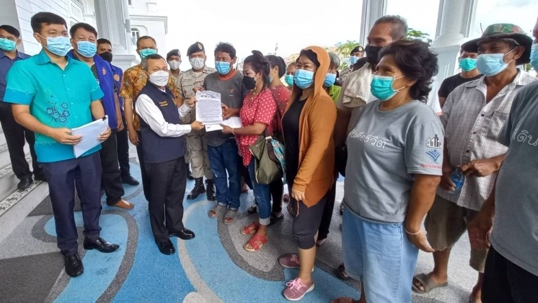 Sa Ton Pho protest disbands on officials’ promises to uphold promises