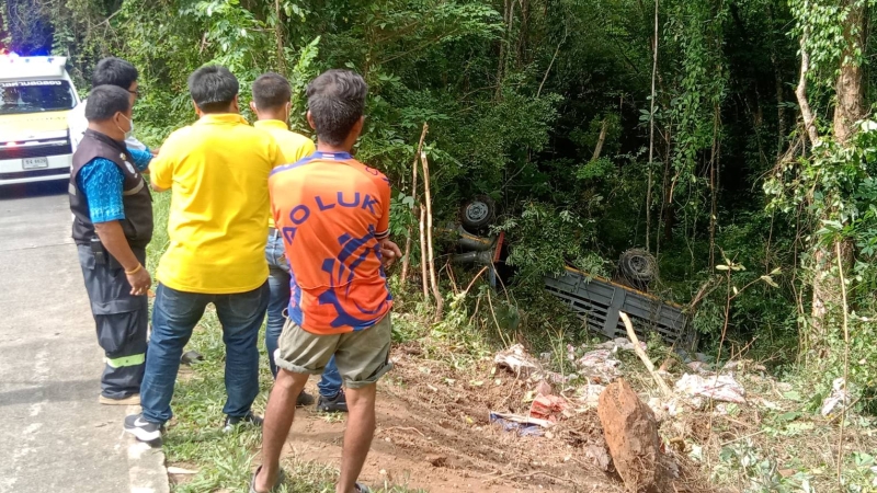 Driver, 74, dies as truck runs off road in Chalong