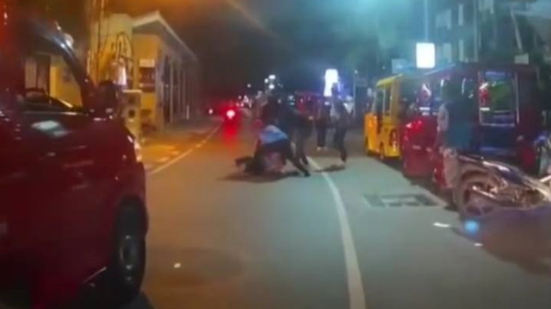 Police investigate Patong taxi drivers brawl 