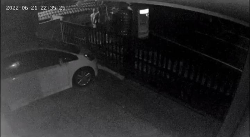 Kamala Police tracking down foreigners for having sex in front yard