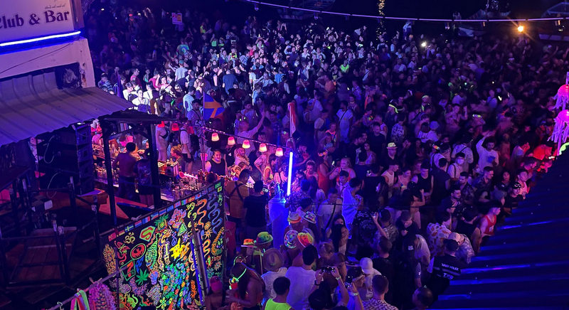 Full Moon Party draws 20,000 to Koh Phangan