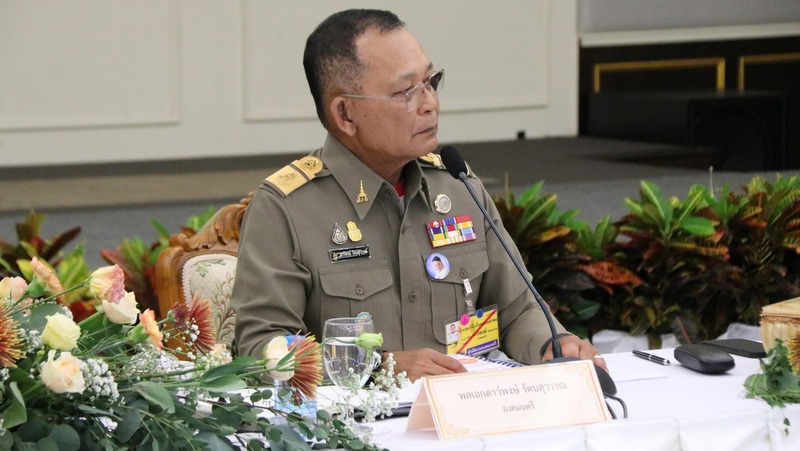 Privy Councillor Dapong visits Phuket Rajabhat University