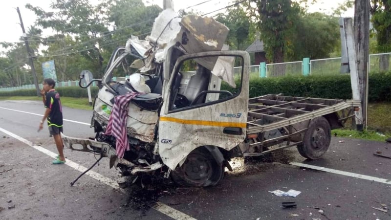 Driver killed as truck hits power pole after tyre blowout