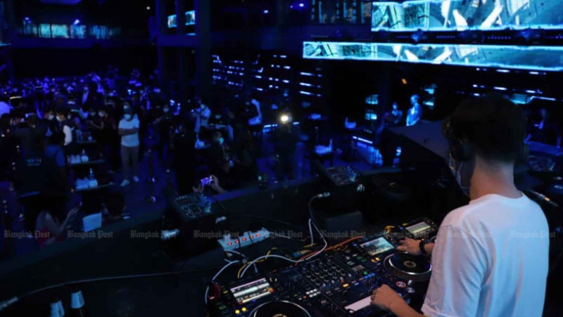 Night venues seeking longer hours