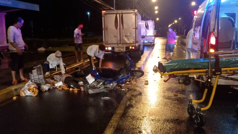 Man injured as motorbike slams back of truck