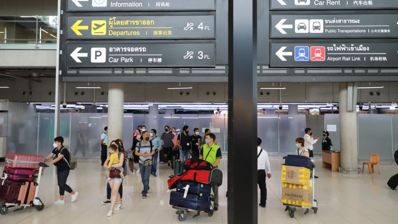 Hoteliers hope weak baht woos visitors