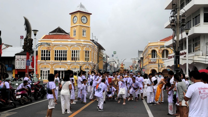 Sapam, Bang Koo shrines join Veg Fest processions
