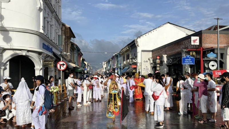 Heavens part for Jui Tui Shrine Veg Fest procession