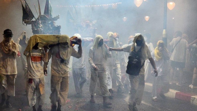 Blaze of firecrackers, fireworks, mark Veg Fest final night