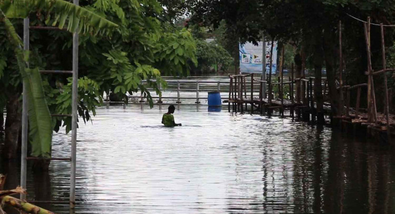 Prayut orders urgent relief funds for flood victims