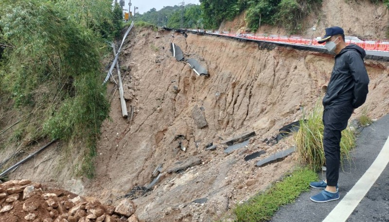 Patong Hill road safe despite rain, expert assures