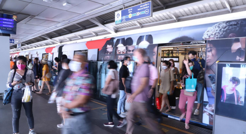 Call for stimulus as slowdown looms