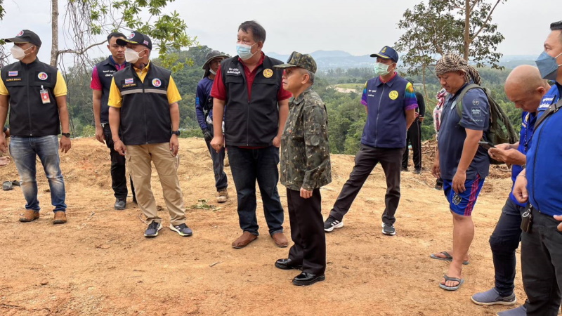 Four arrested as Phuket officials clamp down on illegal land excavation