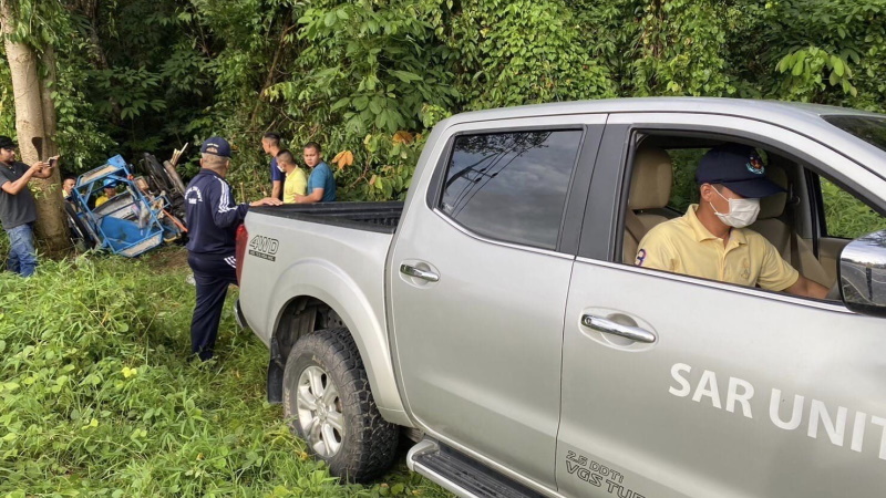 Saleng flies off road, overturns at Pla Wan Corner