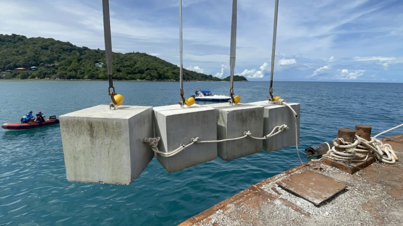 Mooring buoys deployed to protect coral reefs in Patong