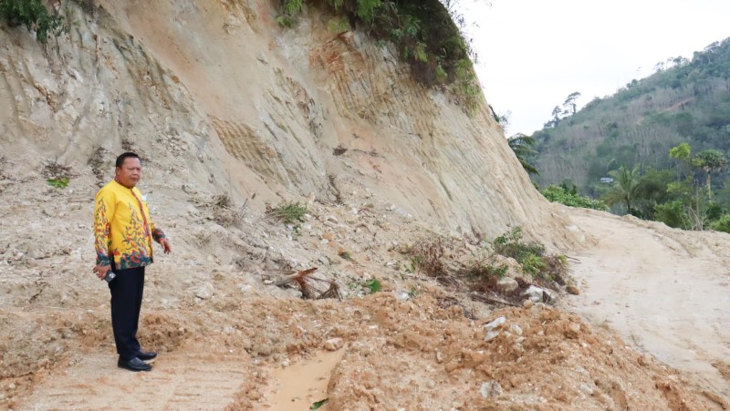 Chalong-Patong road hits 80% complete