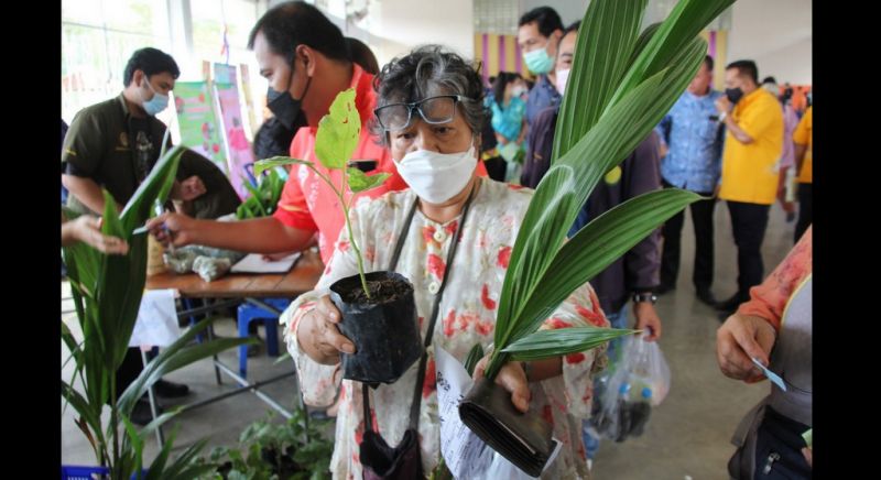 Mobile agricultural clinic launched to help local farmers