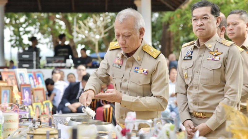 Tourism Minister leads Baan Nam Khem tsunami remembrance memorial