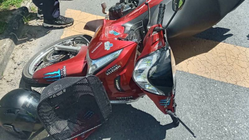 Woman injured in Tha Ruea accident
