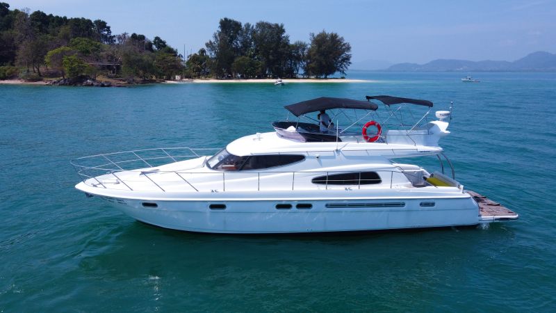 Renovated Family Yacht