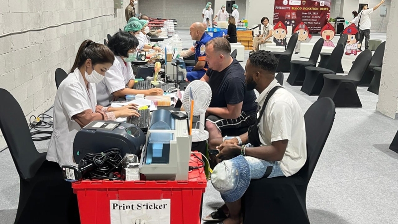 Phuket Immigration gives heartfelt thanks to blood donors