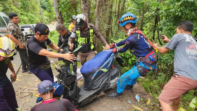 Two injured as motorbike plunges off back road on Patong Hill