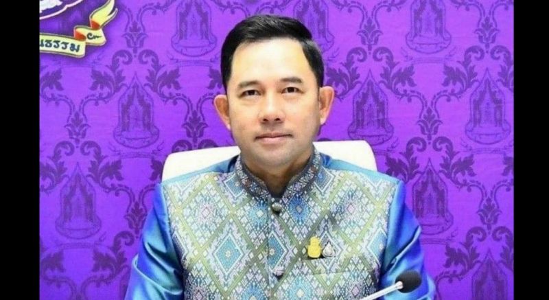New arrest warrant suggested for ex-minister