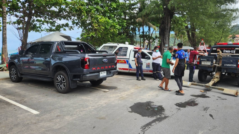 Patong Municipality staffer found dead in pickup parked on beach road for three days