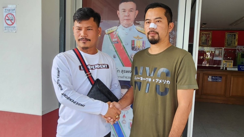 Man charged for punching taxi driver in face