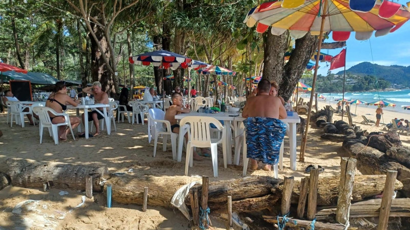 Vendors revive battle for Surin Beach