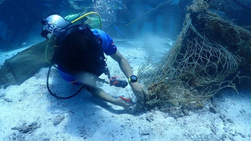Racha cleanup clears 800kg of fishing nets from reef
