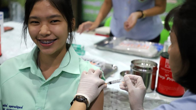 Phuket health office rolls out HPV vaccinations