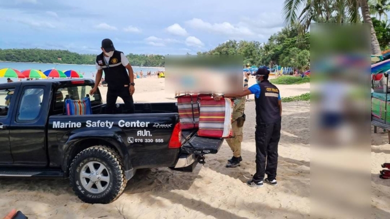 Illegal sunbed vendors arrested at Kata Beach