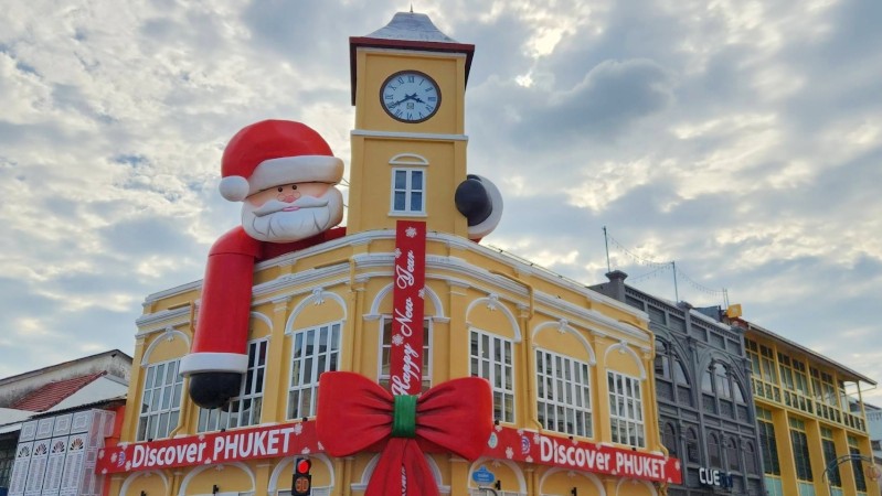 Phuket gets into the Christmas spirit