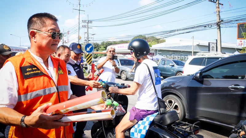 Wichit gets a headstart on road safety campaign for New Year