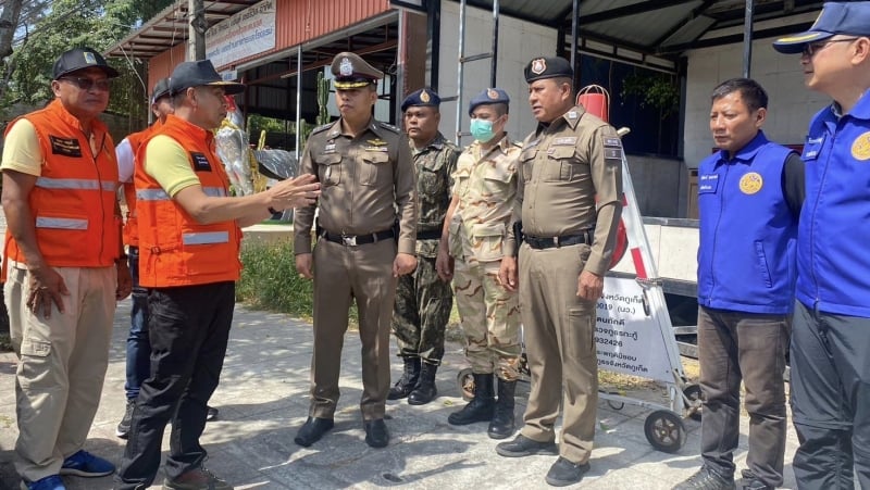 Governor inspects New Year checkpoints