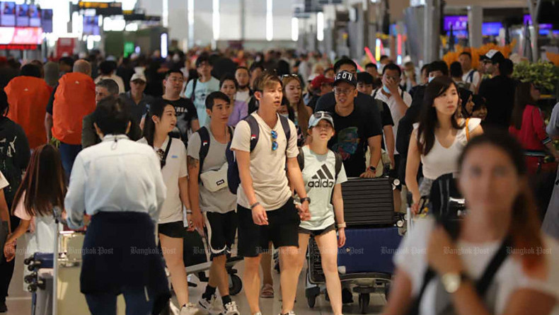 Domestic airlines to cut Songkran fares