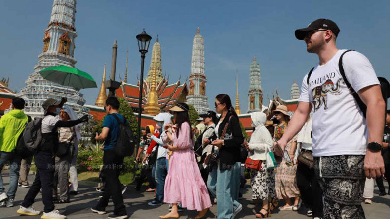 Visa-free scheme for Russians extended