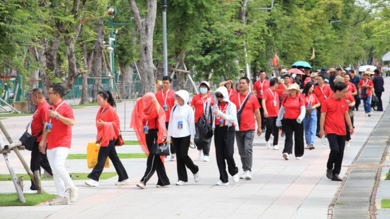 Illegal tour groups forced to close as crackdown continues