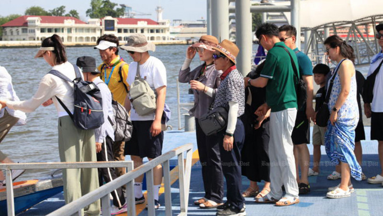Tourism confidence low amid sluggish economy