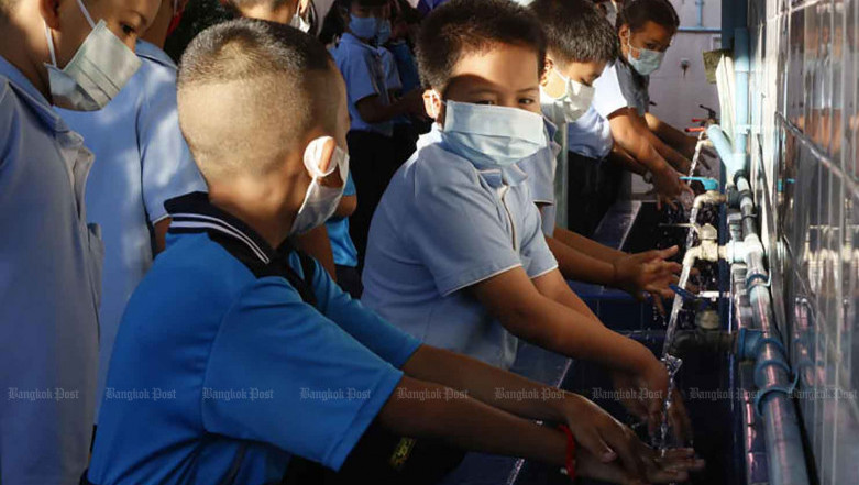 Government seeks to assist 1m school dropouts