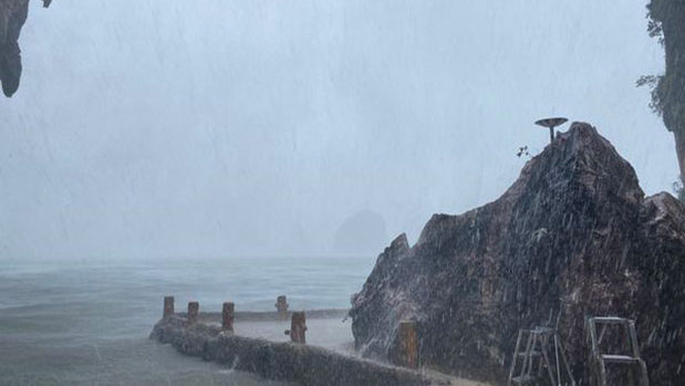 Phang Nga national park closed due to Storm Soulik
