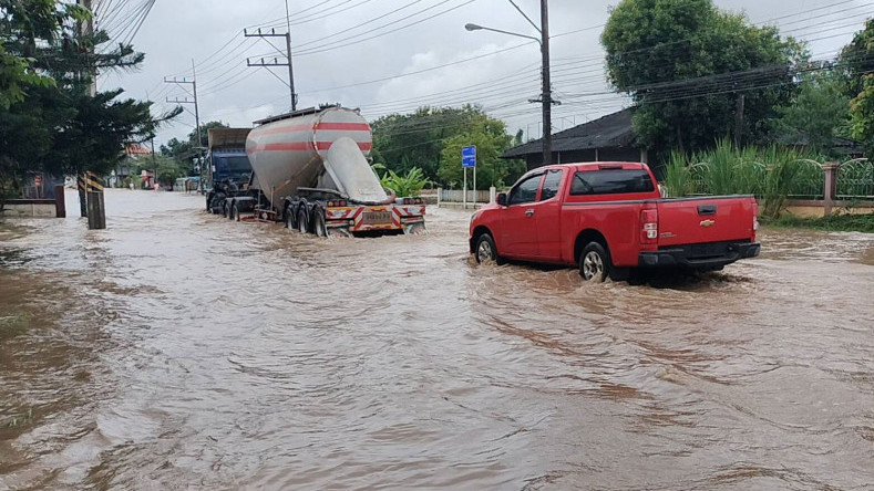 Floods continue to ravage the North