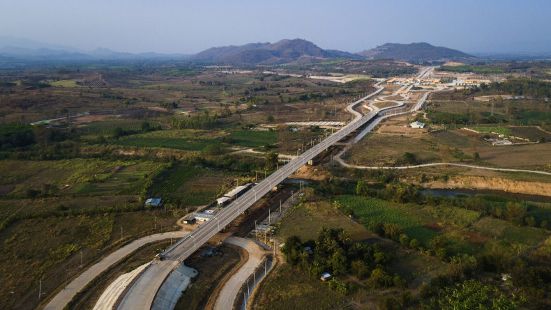 Myanmar rebels refuse to reopen highway to Thailand
